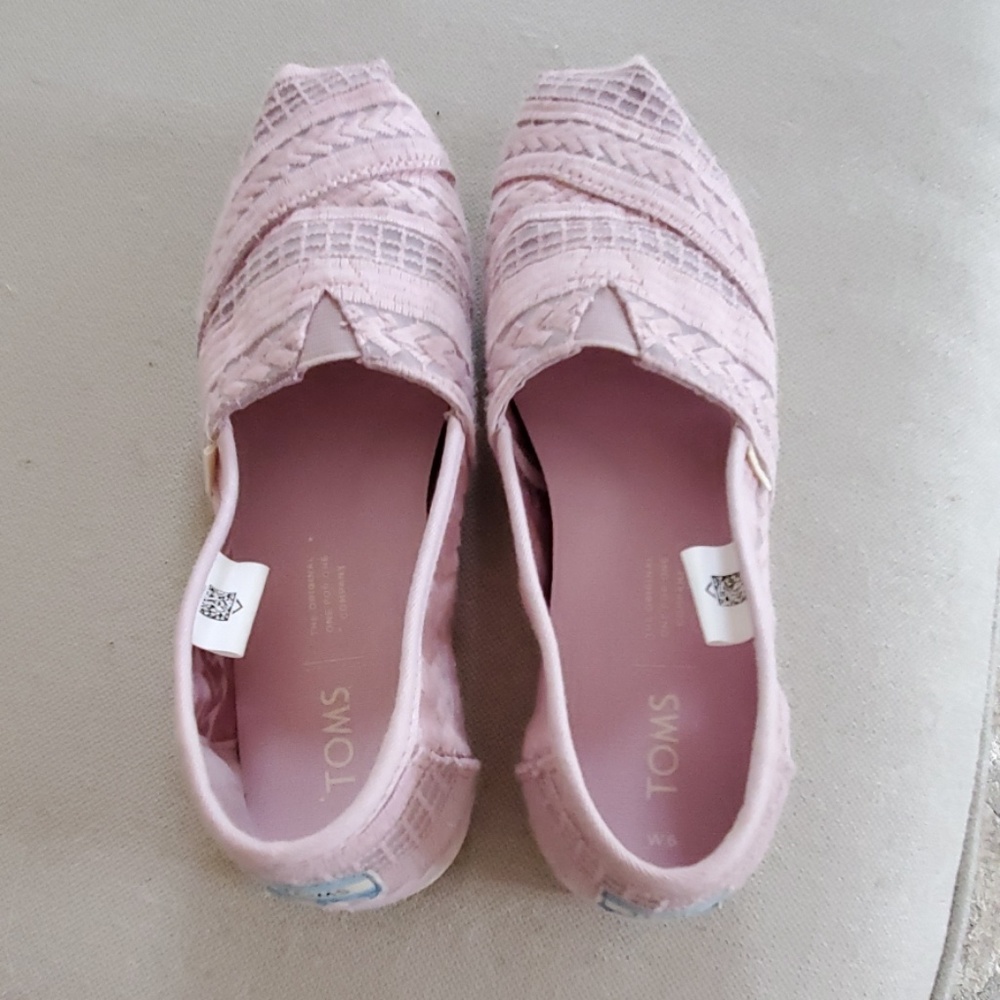 TOMS flats